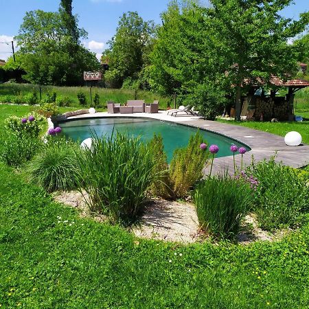 La Fee Des Eaux Bed and Breakfast Vernaison Eksteriør billede